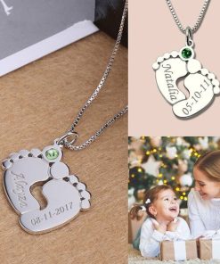 Collier de pieds de bébé gravé avec pierre de naissance personnalisée