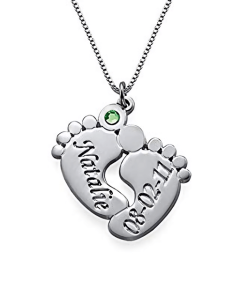 Collier de pieds de bébé gravé avec pierre de naissance personnalisée