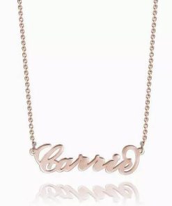 Collana con nome stile "Carrie" placcata in oro rosa