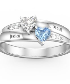 Anillo de piedras preciosas de doble corazón con acentos