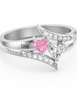 Anello da sogno diagonale con pietre di cuore