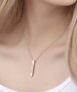 Collana con barra incisa 3D in argento