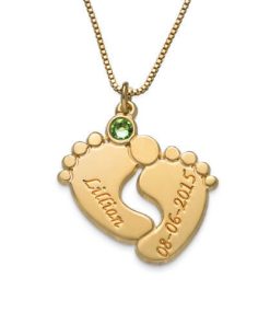 Collar de pies de bebé grabado con baño de oro de piedra de nacimiento personalizado
