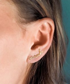 Pendientes delicados con nombre